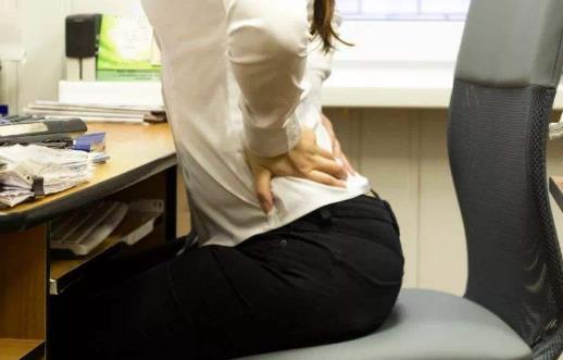 簡單高效的瑜伽動作上班族放松身心從現在開始