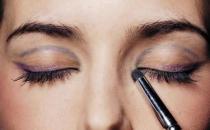 派對貓眼妝的妝容要點 4種畫法演繹不同風情