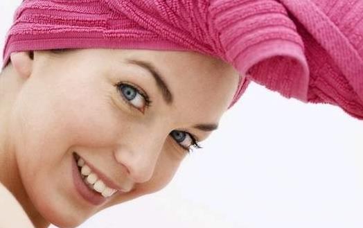 頭發(fā)最害怕的5件事 養(yǎng)好頭發(fā)要掌握的護發(fā)技巧