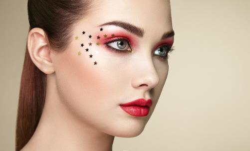 小煙熏電眼妝你準備好了嗎 如何打造迷人眼妝