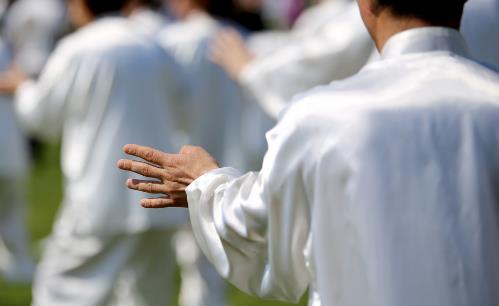 太極拳的運動養生好處多 有助于老人延年益壽