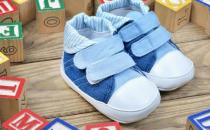 ?兒童鞋子該如何選擇 寶媽給寶寶挑鞋最毀腳的情況