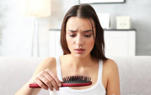 脫發(fā)厲害是身體出了問(wèn)題 怎樣才能長(zhǎng)出濃密秀發(fā)