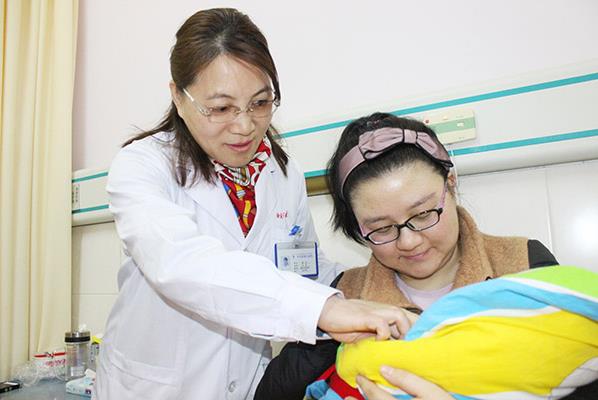 北京愛康醫(yī)療集團(tuán)婦產(chǎn)科專家與粉絲間的故事:千萬里我追尋著你