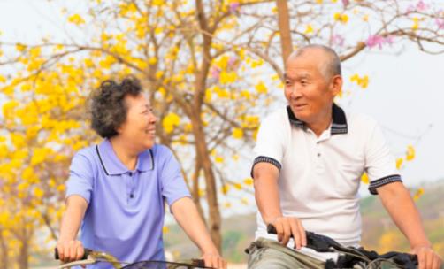 老年人腹部按摩養生訣竅 老人消化不好日常護理法則