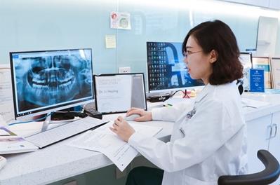 天津市中諾口腔醫院 正畸主任李和平 講解矯正與年齡無關