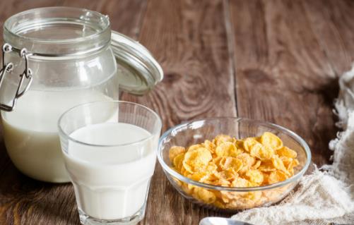 肚子很餓吃什么好？這6種食物不適合空腹吃