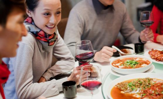 吃的太飽“撐”出10種病 堅持七八分飽可以這樣做