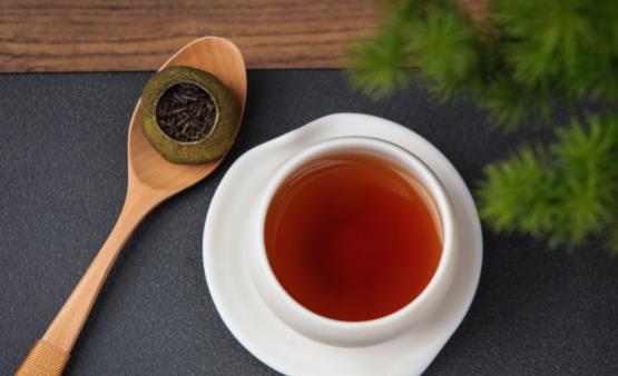 隔夜茶究竟還能不能喝 隔夜茶的危害只局限于變質(zhì)的茶