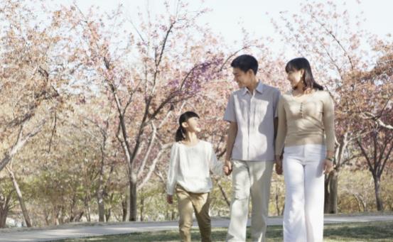 日行萬步真能帶來健康益處嗎 三種走路姿勢更傷害膝關節