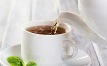 隔夜茶究竟還能不能喝 隔夜茶的危害只局限于變質(zhì)的茶