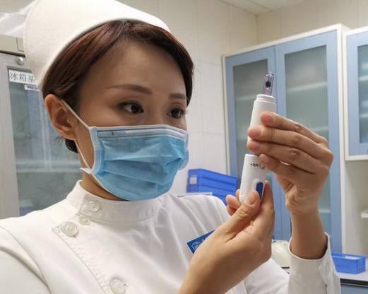 快舒爾無針注射器獲第12屆健康中國“十大醫療器械獎項”