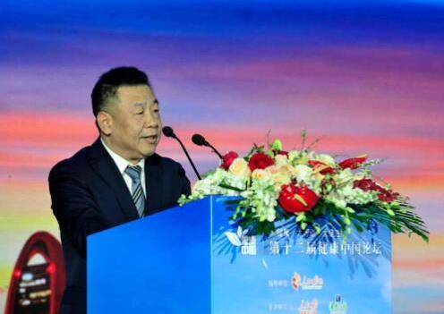 何松繁:兒童青少年低視力問題應(yīng)引起全社會(huì)關(guān)注