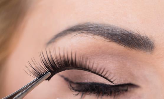 選對假睫毛 打造迷人亮眼
