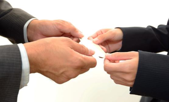 一張名片讓你打開(kāi)職場(chǎng)人脈 關(guān)于名片你要了解的知識(shí)