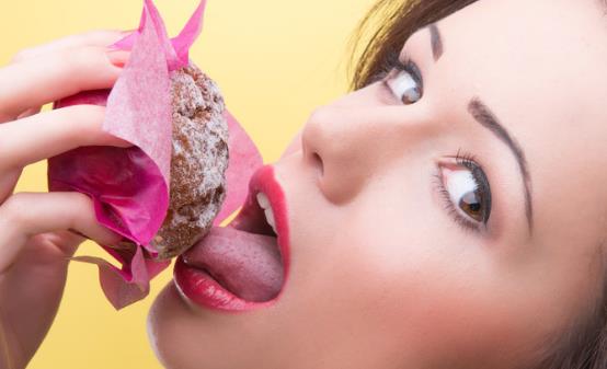 嘴巴里時苦時甜有異味 中藥來消除口味異常