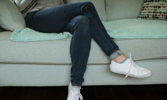 常蹺二郎腿危害多 