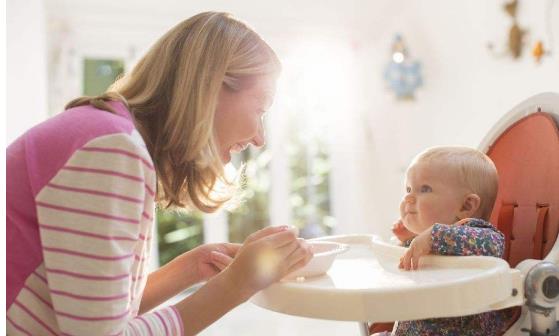 孕期多吃這些食物 寶寶皮膚會白嫩哦