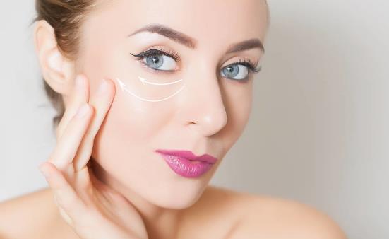 總是熬夜竟然出現了眼袋 日常哪些方法能祛眼袋