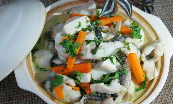 孕媽愛吃魚預防早產減少抑郁 這5種魚類可多吃