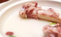 喝骨頭湯補鈣靠不住 孕婦補鈣容易陷入的三大大誤區