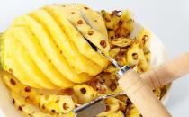 菠蘿自己在家削皮的妙招 挑選出好吃的菠蘿方法