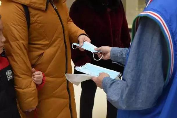 杭州藝星整形醫院報道：藝星集團19城聯動，23家機構近4000人捐款160萬支援武漢戰疫