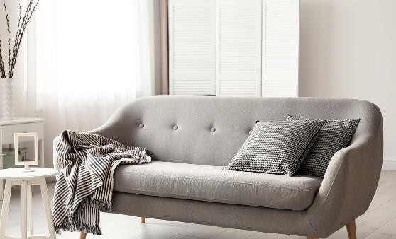 春季潮濕雨綿綿 布藝沙發防潮防霉大作戰