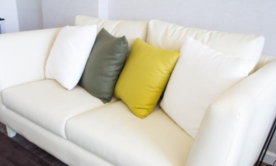 如何保養皮革家具 合成革面家具的日常清潔保養要點