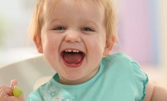 寶寶噎食急救正確方法 媽媽學幾招很有必要