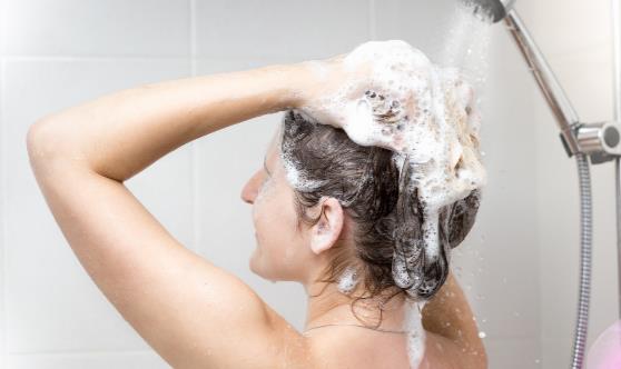 用不完的洗發水別急著扔 洗發水的日常神奇妙用