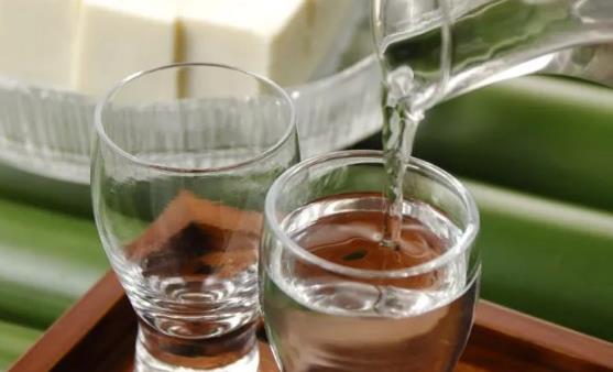 長期飲酒的危害導致營養不良 飲酒需要注意的準則