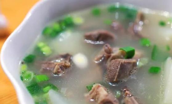 胃不好少吃這六類食物 2款湯水好養胃