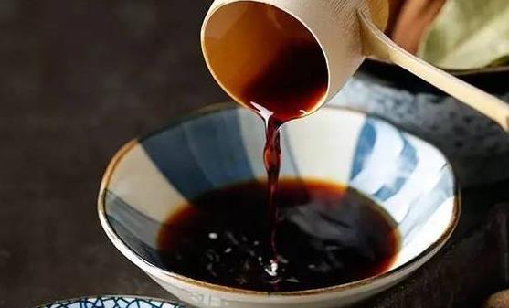 醬油的生抽和老抽的區(qū)別 挑選好醬油小妙招