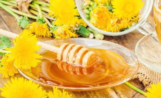 蜂蜜水鎮(zhèn)靜安神幫助睡眠 蜂蜜的美味吃法