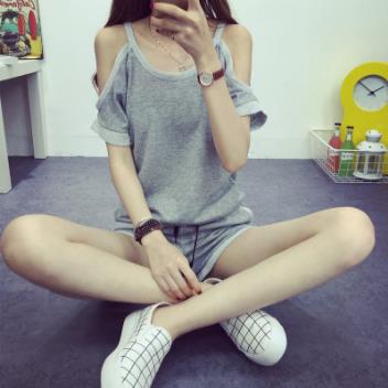 腋臭怎么辦？ 女性腋臭什么年齡消失？