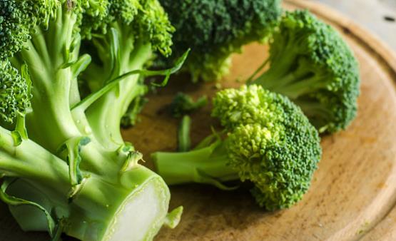 疾病悄然襲來亞健康 推薦適于中年男人的自我保健菜單