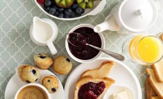 不吃早餐影響女性容貌加速衰老 健康吃早餐要豐富