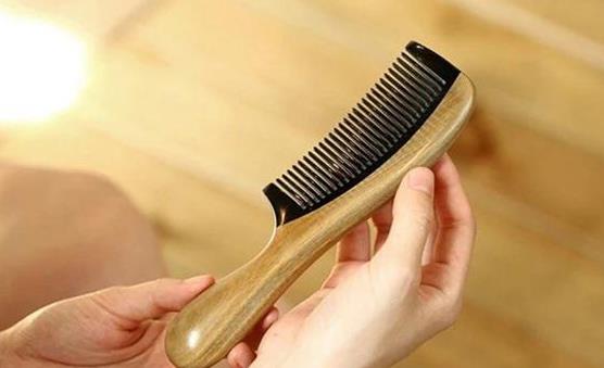 導致女性掉發的6個原因 