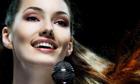 唱歌發燒友保護嗓子 唱前先熱身少唱高音