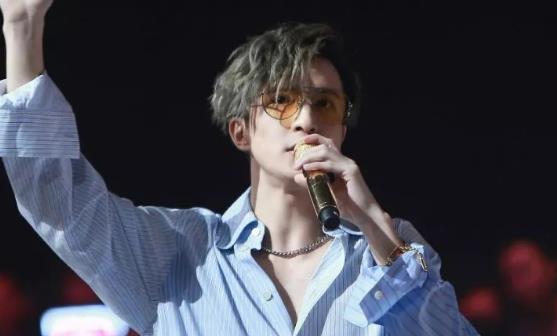 唱歌發燒友保護嗓子 唱前先熱身少唱高音