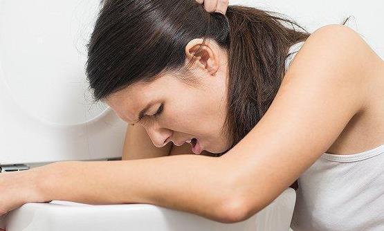 出現(xiàn)孕吐癥狀特別嚴(yán)重 推薦十個緩解孕吐的方法
