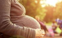 ?懷孕5個月肚子鼓包是胎兒在干嘛 肚子鼓包是胎兒在干嘛是缺氧嗎