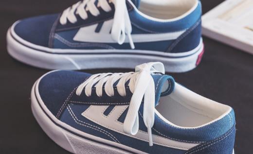 新鞋子的甲醛味怎么處理 新鞋子后跟磨腳有什么小妙招