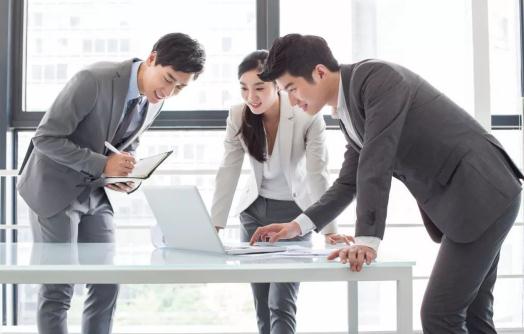 工作干到不開心需要離職嗎 不開心的工作要勉強(qiáng)干下去嗎